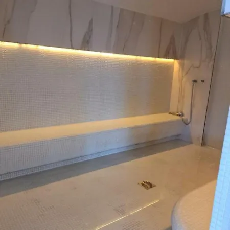 Appartamento Black Sea Breeze Cu Piscina,sauna,gym Langa Plaja *