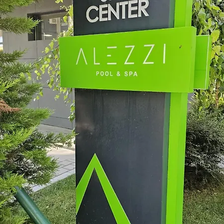 Black Sea Breeze Cu Piscina,sauna,gym Langa Plaja Apartament *